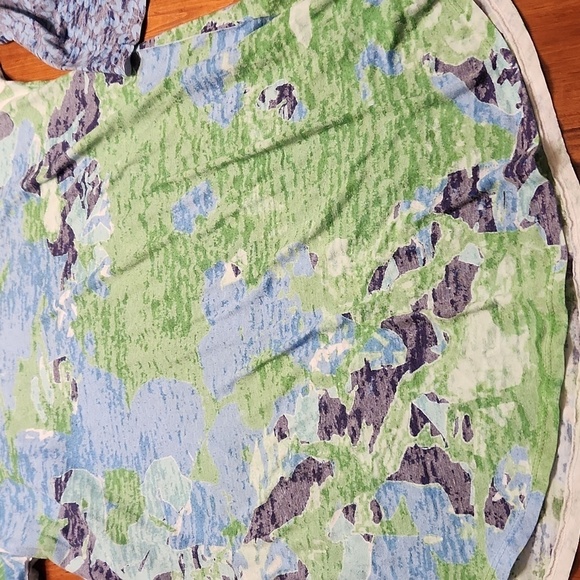 Floral Print Women's Blouse - Picture 2 of 6